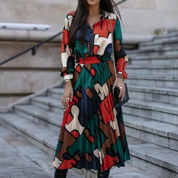 Dresses & Skirts - 🆕🔥Letter Print Color-Block Button Design Top & Pleated Shirt Set🔥🆕